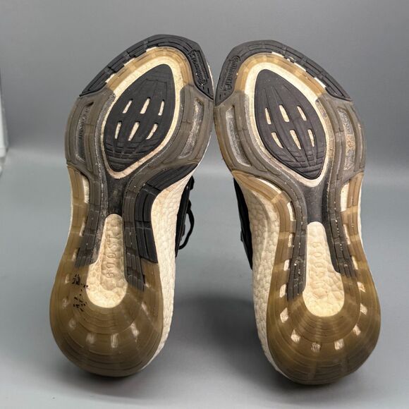 Athletic_Shoes